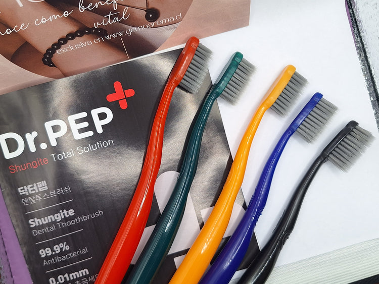 CEPILLOS DE DIENTES HECHOS 100% DE PIEDRA SHUNGUITA: Shunguita innovadora
