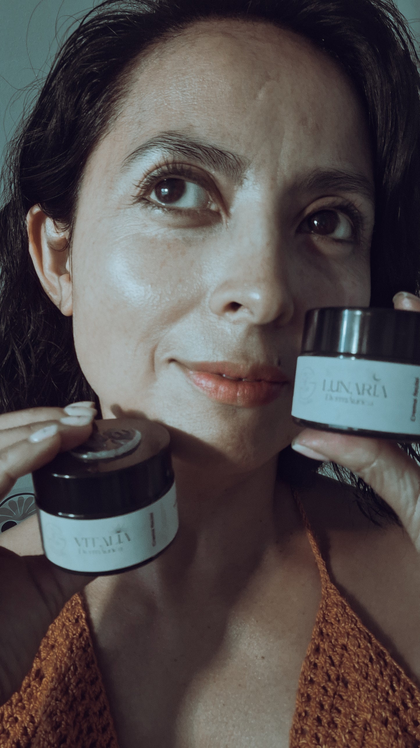 CREMA FACIAL LUNARIA Shunguita: NOCHE