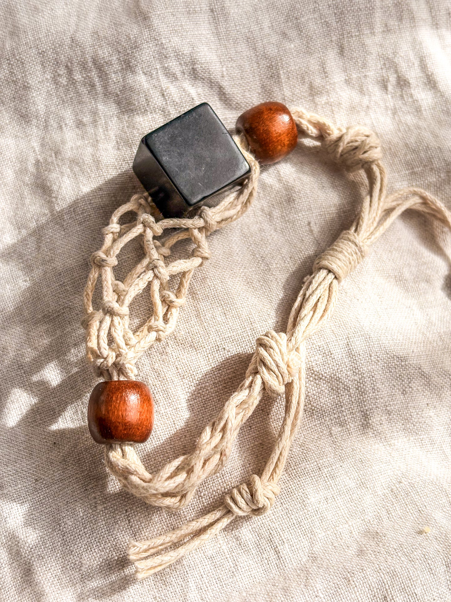 Pulsera Lican: El Cofre Sagrado de Shunguita