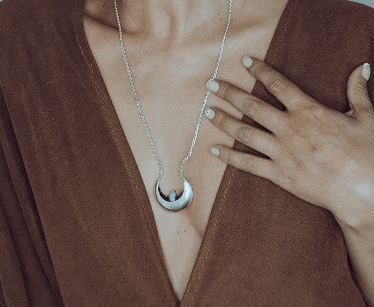 COLLAR SHUNGUITA "HIJA DE LA LUNA"- SHUNGUITA ELITE & LARIMAR en plata 925
