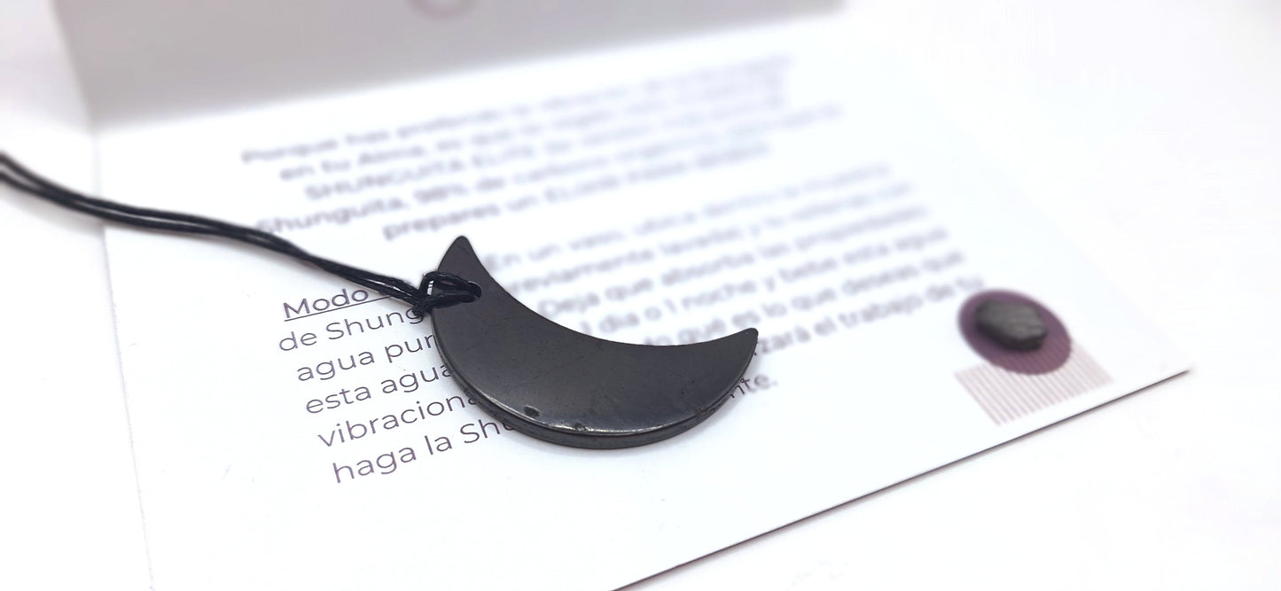 COLGANTE LUNA DE SHUNGUITA (shungit/shungite/shungita) + REGALO muestra Shunguita Elite