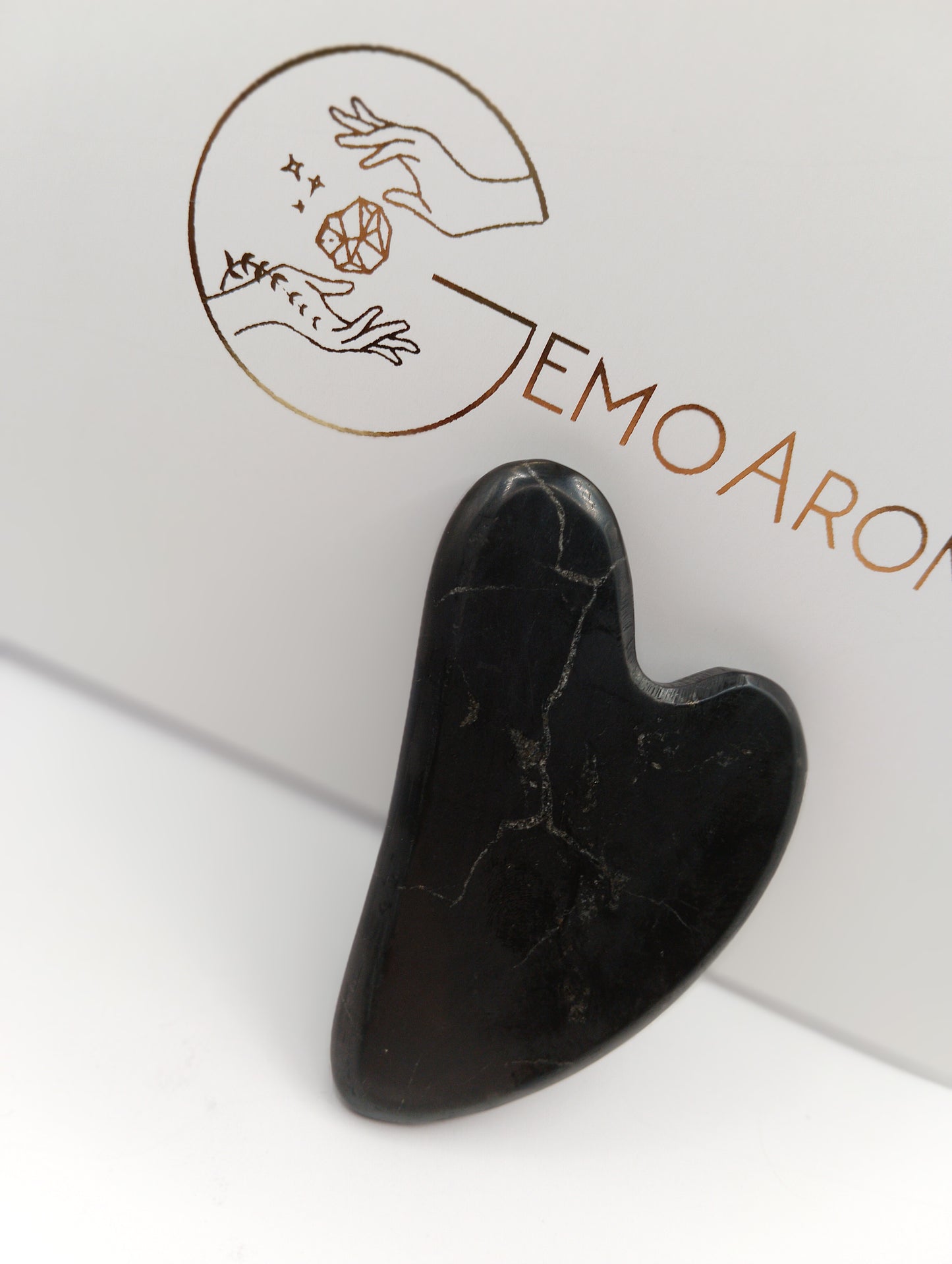 PACK ESPECIAL PARA REGALO: GUA-SHA DE PIEDRA SHUNGUITA + ELIXIR DE SHUNGUITA ÓLEO FACIAL REPARADOR